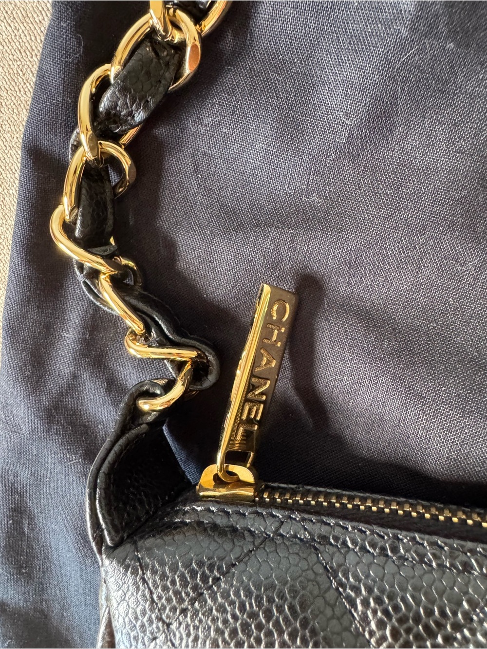 CHANEL Timeless CC Cavier Skin Black Quilted Pochette - Picture 2 of 6